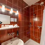 Bon Port Hotel 3*